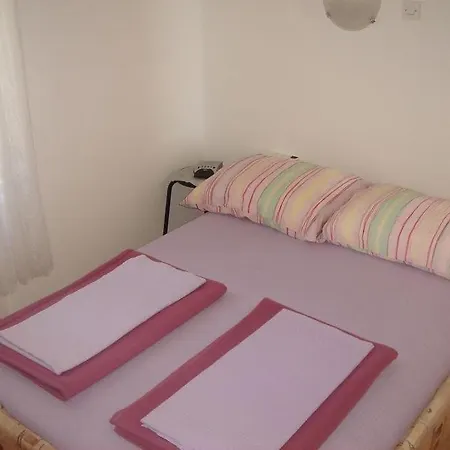 In With Sea View, Balcony, Air Conditioning, Wi-fi Apartman *