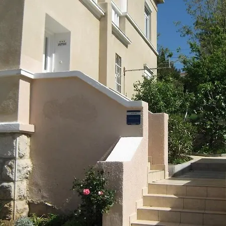 In With Sea View, Balcony, Air Conditioning, Wi-fi Apartman *